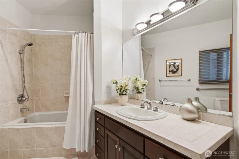 Property photo for 8279 W Mercer Way, Mercer Island photo 27