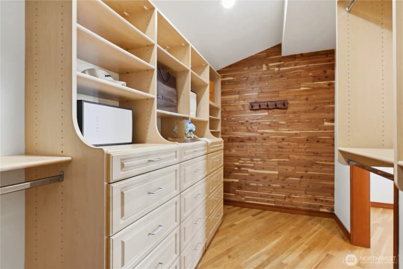 Property photo for 8279 W Mercer Way, Mercer Island photo 25