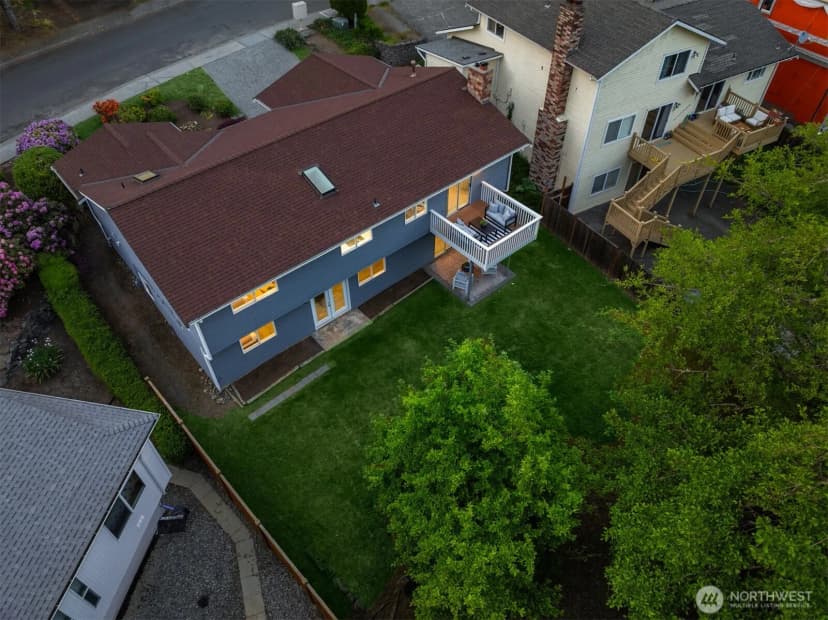 Property photo for 14328 85th Place Ne, Kirkland photo 37