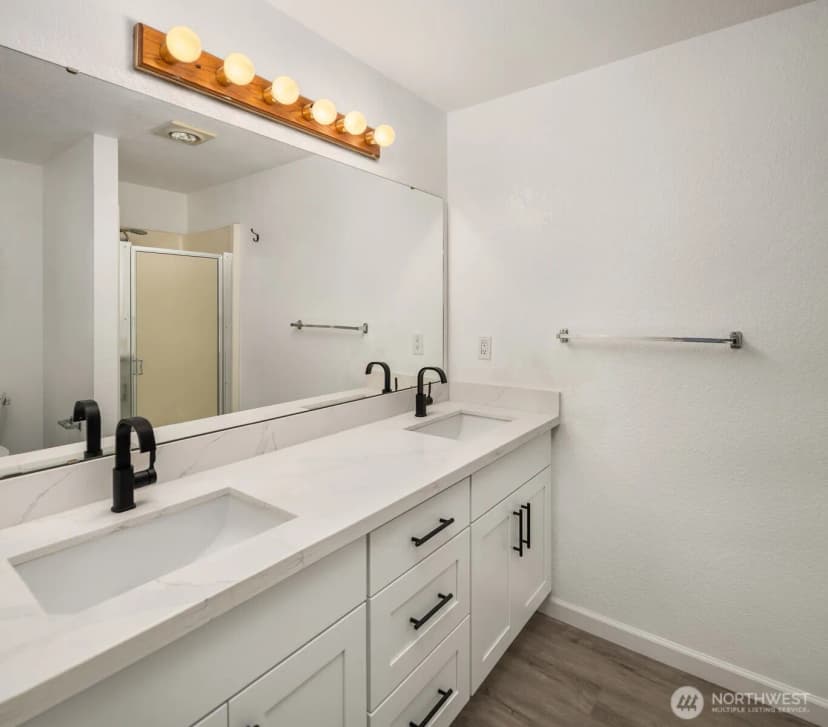 Property photo for 14328 85th Place Ne, Kirkland photo 16
