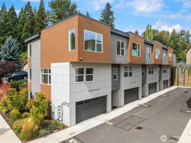 Property photo for 6712 Ne 185th Street #1, Kenmore photo 2