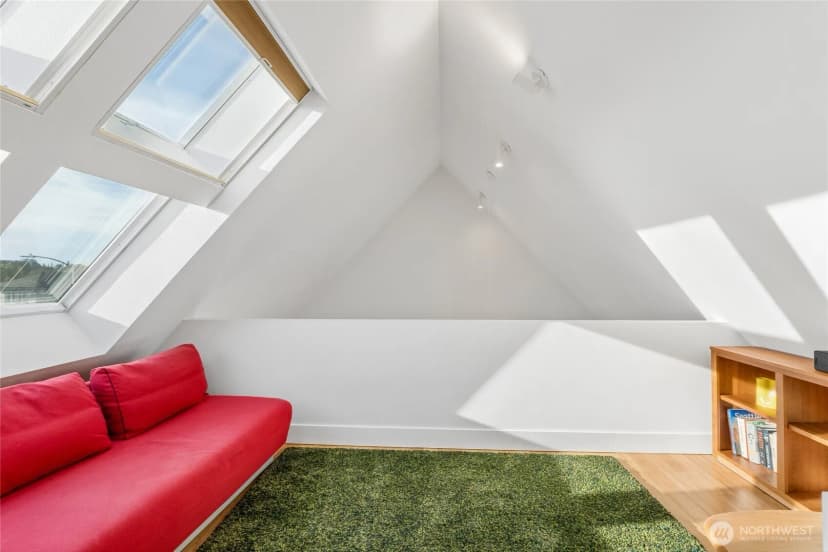 Property photo for 2303 E Alder Street, Seattle photo 25