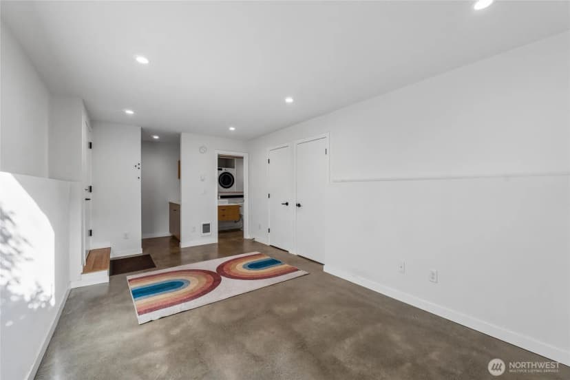 Property photo for 2303 E Alder Street, Seattle photo 29