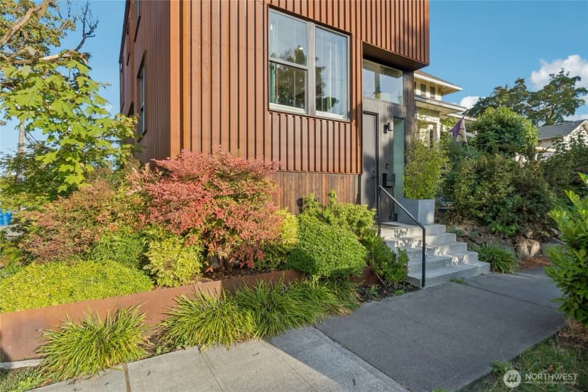 Property photo for 2303 E Alder Street, Seattle photo 33