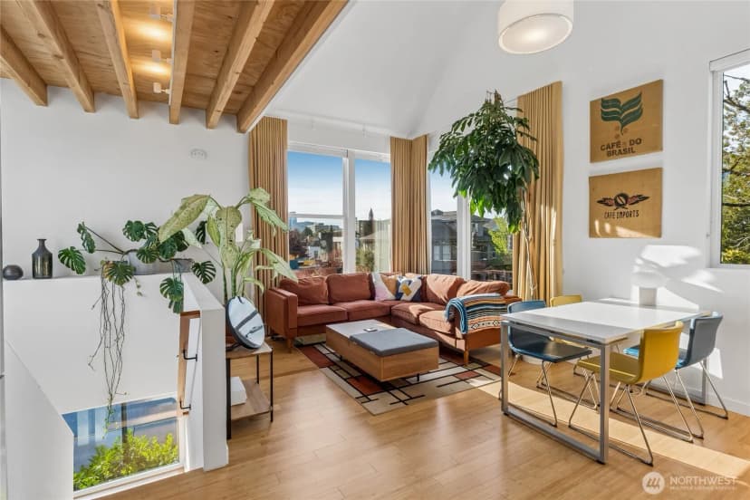 Property photo for 2303 E Alder Street, Seattle photo 17