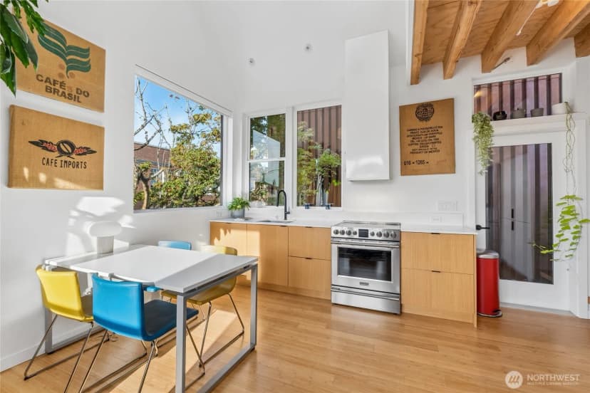 Property photo for 2303 E Alder Street, Seattle photo 19