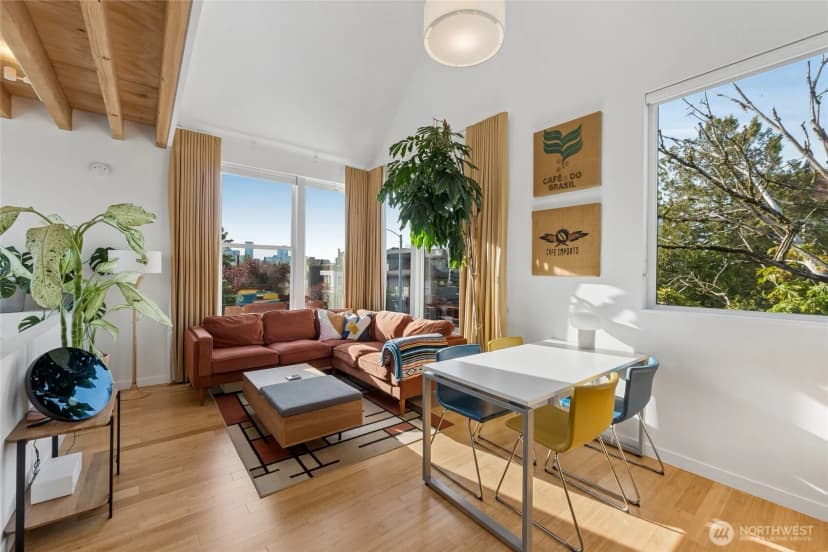 Property photo for 2303 E Alder Street, Seattle photo 16