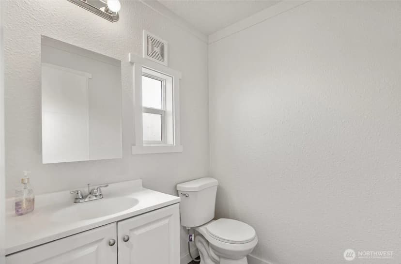 Property photo for 24125 88th Avenue E, Graham photo 20