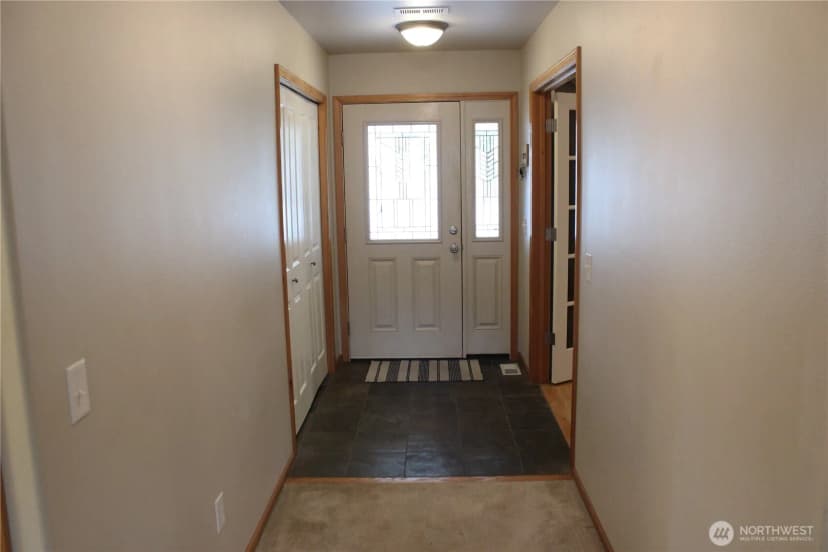 Property photo for 406 Jackson Court, Nooksack photo 5