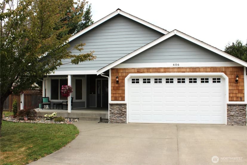 Property photo for 406 Jackson Court, Nooksack photo 2
