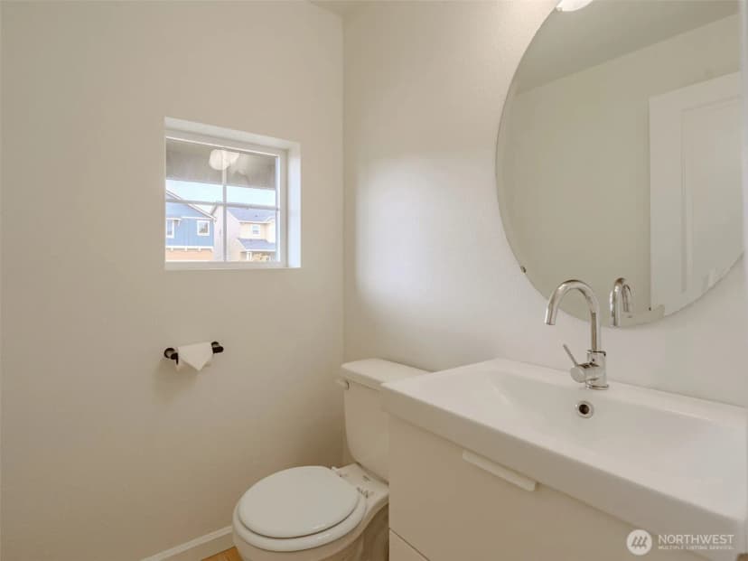 Property photo for 291 N 34th Court, Ridgefield photo 17