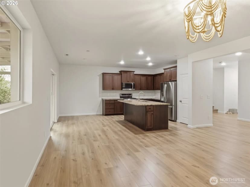 Property photo for 291 N 34th Court, Ridgefield photo 12