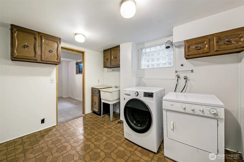 Property photo for 3039 49th Avenue Sw, Seattle photo 20