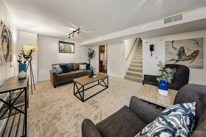 Property photo for 3039 49th Avenue Sw, Seattle photo 16