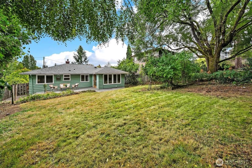 Property photo for 3039 49th Avenue Sw, Seattle photo 25