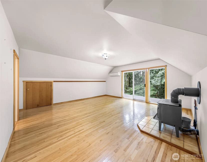 Property photo for 2913 Broad Street, Bellingham photo 25
