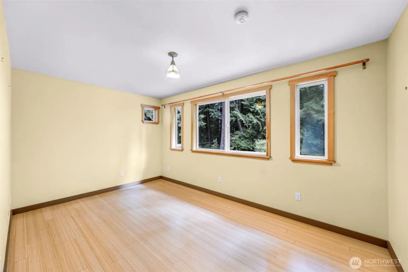 Property photo for 2913 Broad Street, Bellingham photo 23