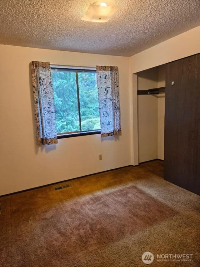 Property photo for 7514 Locust Avenue E, Bonney Lake photo 3