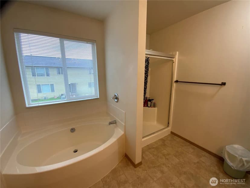 Property photo for 1606 185th Street E, Spanaway photo 10