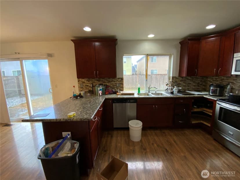 Property photo for 1606 185th Street E, Spanaway photo 23