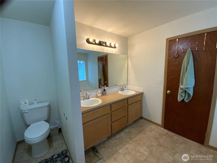 Property photo for 1606 185th Street E, Spanaway photo 4