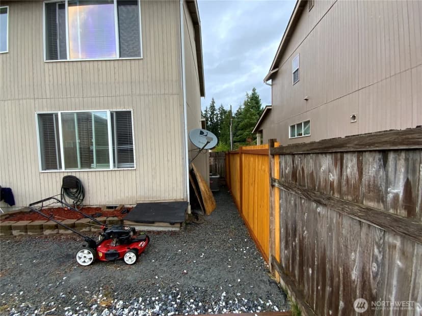Property photo for 1606 185th Street E, Spanaway photo 29