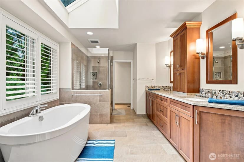 Property photo for 4856 167th Avenue Se, Bellevue photo 18