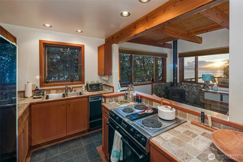 Property photo for 681 Smugglers Cove Road, Friday Harbor photo 24