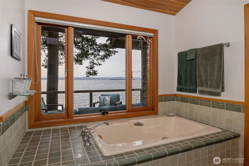 Property photo for 681 Smugglers Cove Road, Friday Harbor photo 10