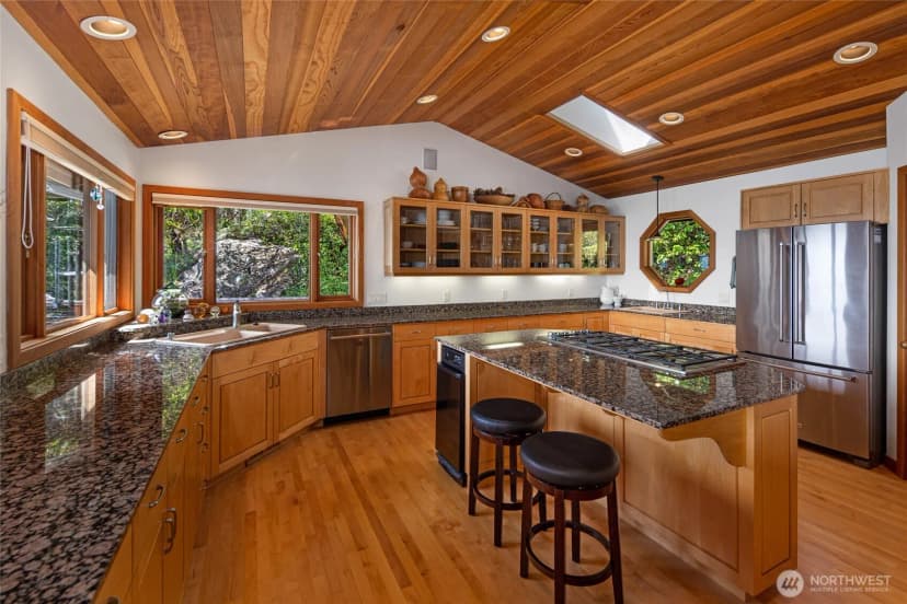 Property photo for 681 Smugglers Cove Road, Friday Harbor photo 6