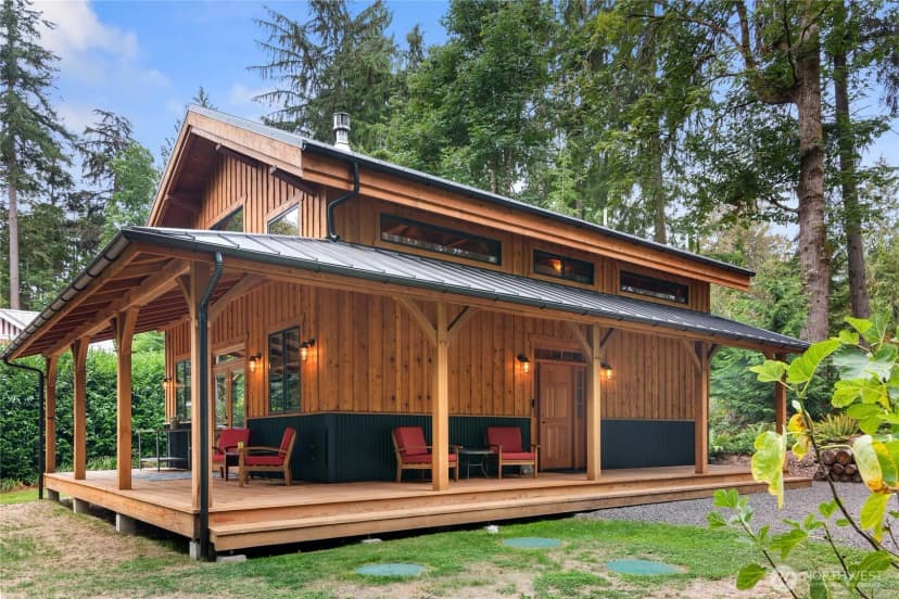 Property photo for 9923 Ne Seaview Avenue, Indianola