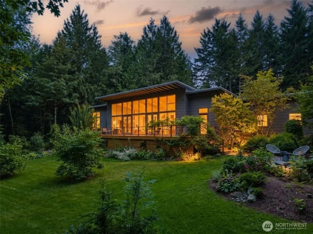 Property photo for 13123 Phelps Road Ne, Bainbridge Island