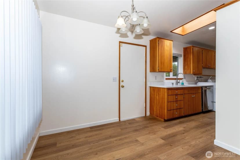 Property photo for 31610 7th Place S, Federal Way photo 5