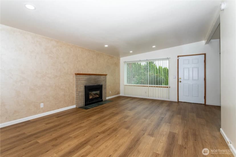 Property photo for 31610 7th Place S, Federal Way photo 11