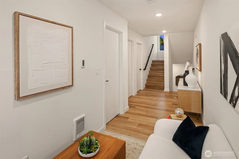 Property photo for 3406 B 34th Avenue W, Seattle photo 19