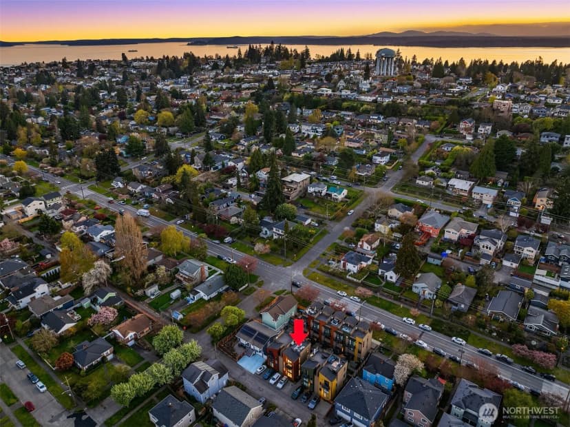 Property photo for 3406 B 34th Avenue W, Seattle photo 25