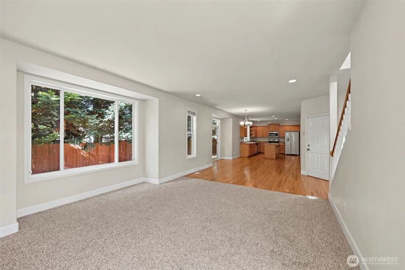 Property photo for 4129 Ne 9th Place, Renton photo 7