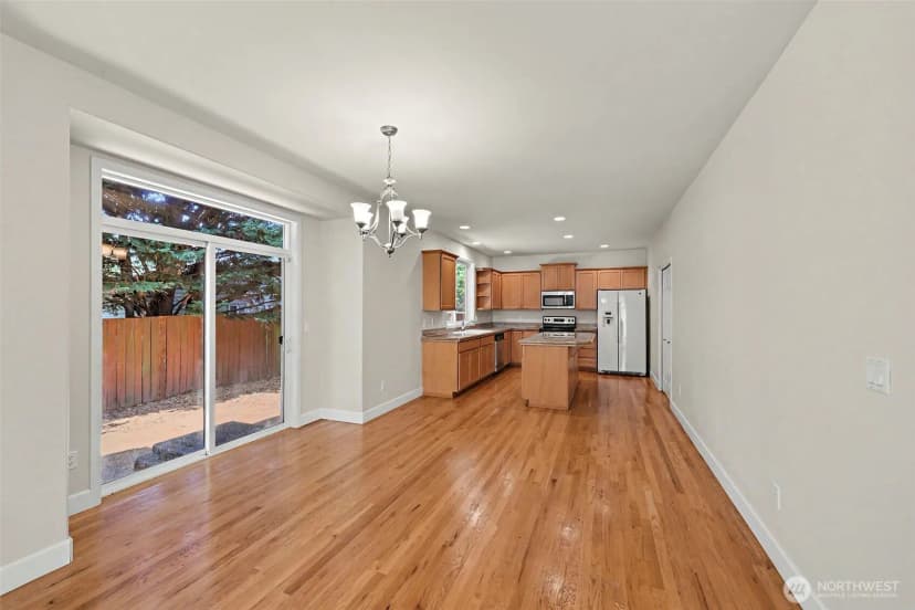 Property photo for 4129 Ne 9th Place, Renton photo 8