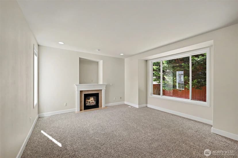 Property photo for 4129 Ne 9th Place, Renton photo 4