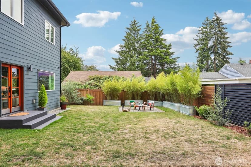 Property photo for 10030 37th Avenue Sw, Seattle photo 34