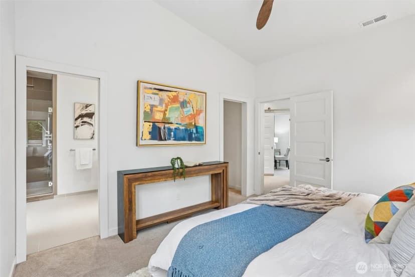 Property photo for 10030 37th Avenue Sw, Seattle photo 22