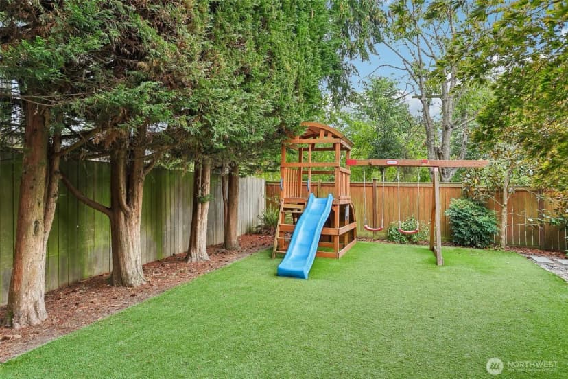 Property photo for 10030 37th Avenue Sw, Seattle photo 33