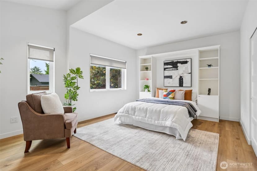 Property photo for 10030 37th Avenue Sw, Seattle photo 25