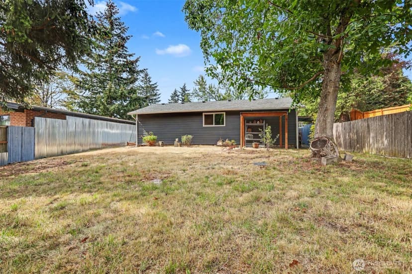 Property photo for 13932 4th Avenue Sw, Burien photo 35