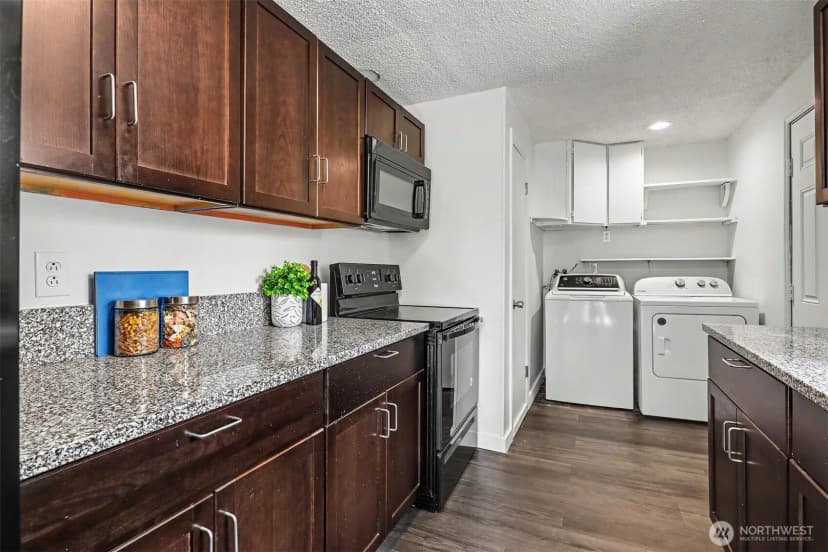 Property photo for 13932 4th Avenue Sw, Burien photo 13