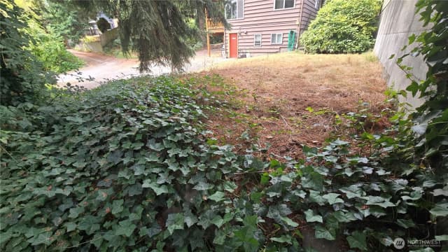 Property photo for 845 Nw 95th Street, Seattle photo 3