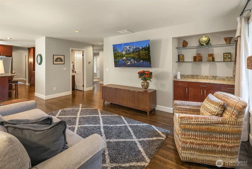Property photo for 21013 Se 138th Place, Issaquah photo 12