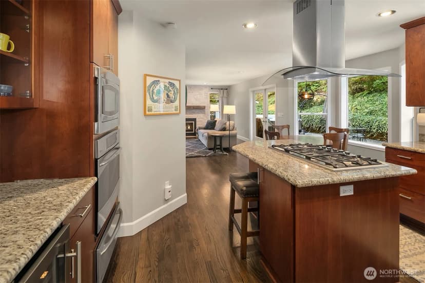Property photo for 21013 Se 138th Place, Issaquah photo 6