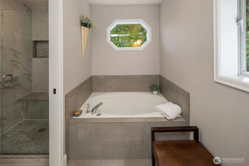 Property photo for 21013 Se 138th Place, Issaquah photo 23