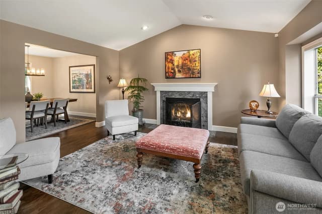 Property photo for 21013 Se 138th Place, Issaquah photo 3